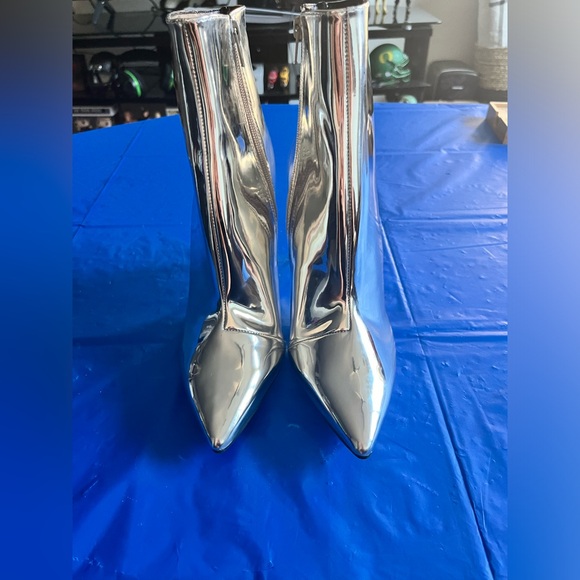 NWT silver stiletto ankle boots - Picture 8 of 13